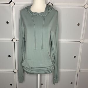 Sol & Mane Tadasana Hoodie Long Sleeve Hooded Pullover Top Size Small